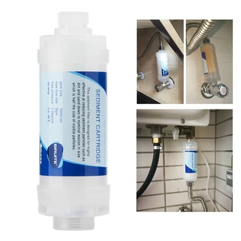 Namų Virtuvėje Nuosėdos Vandens Filtrų Kasečių Pakeitimas su PP Filtravimo Osmoso Vandens Sistema